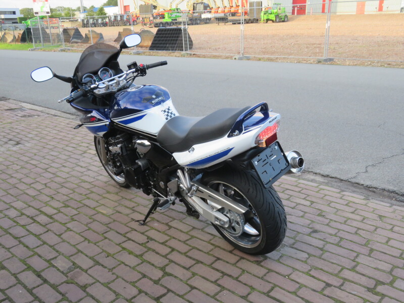 Bandit 1200 S