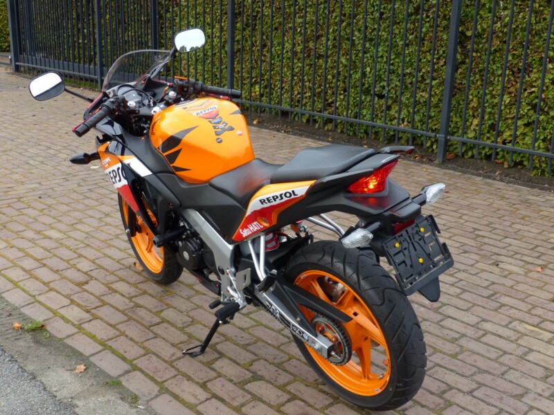 CBR 125 Repsol