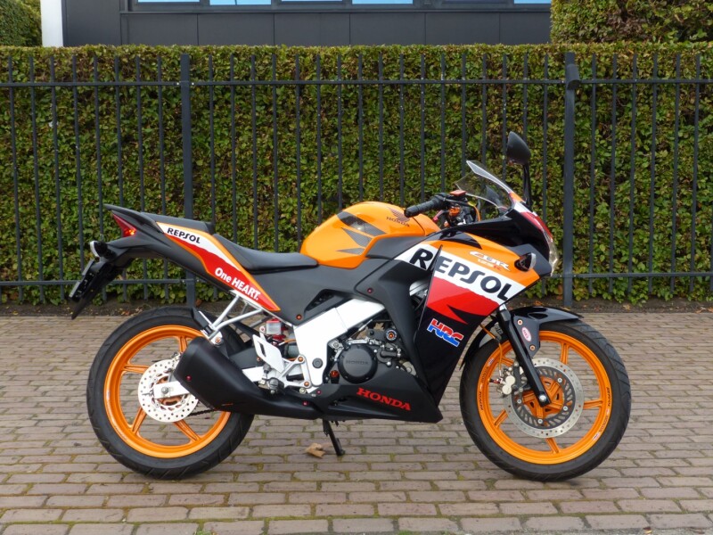 CBR 125 Repsol