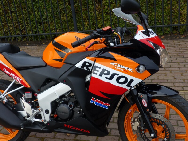 CBR 125 Repsol