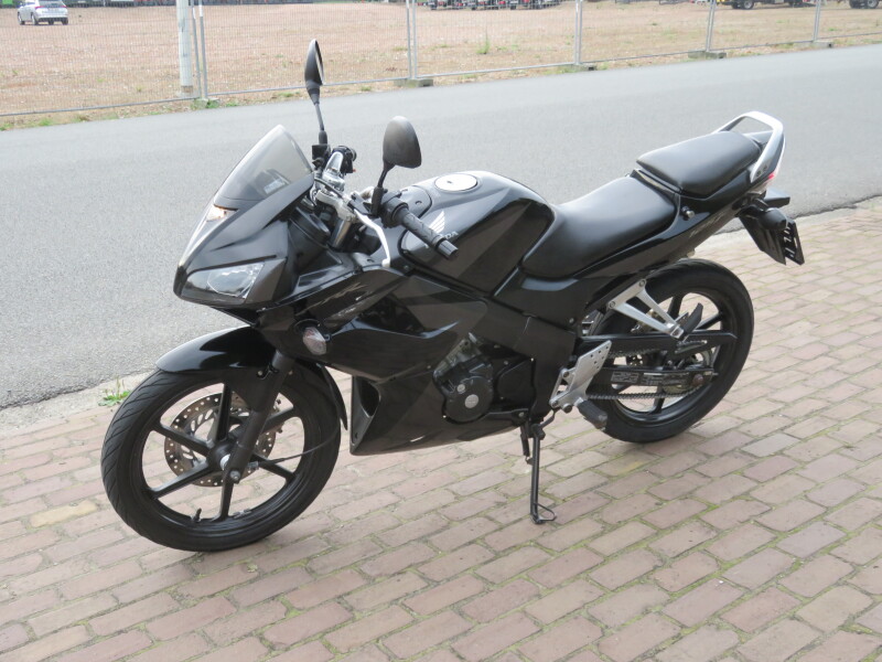 CBR 125R 