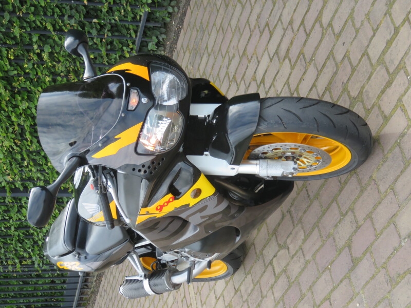 CBR 900 fireblade 