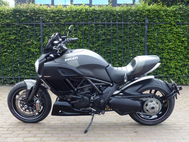 Diavel 1200 Carbon