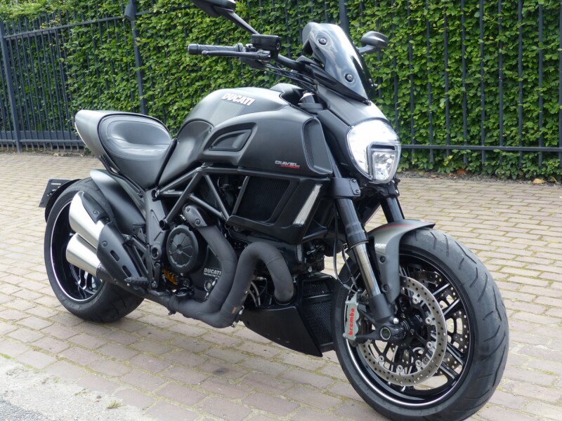 Diavel 1200 Carbon