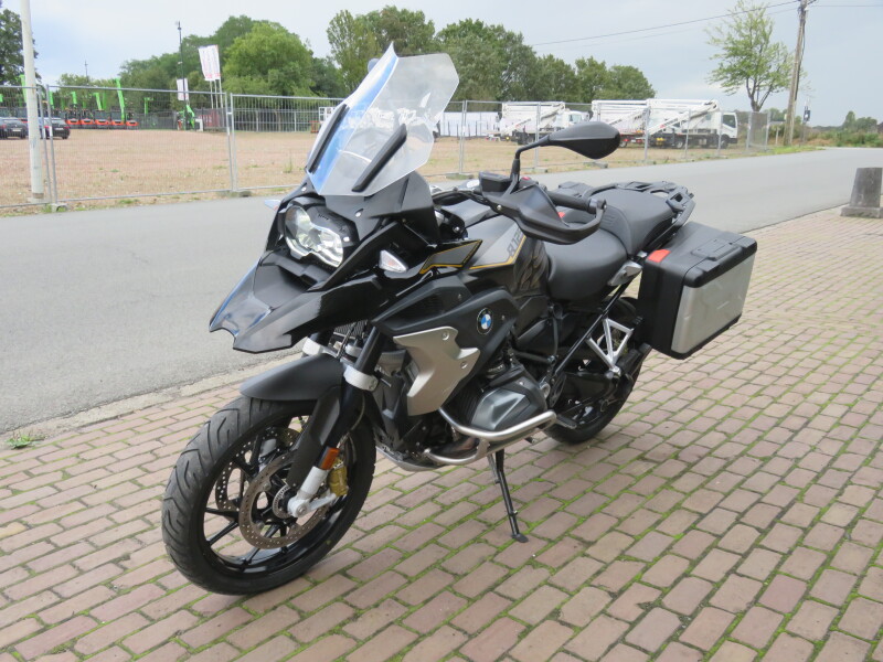 R1250 GS exclusive