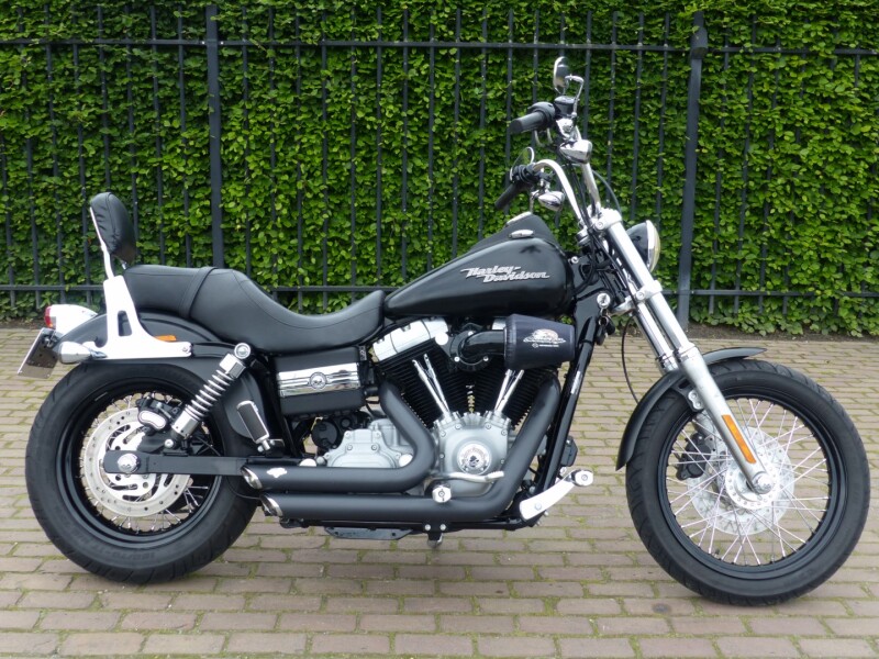 Street Bob 1600