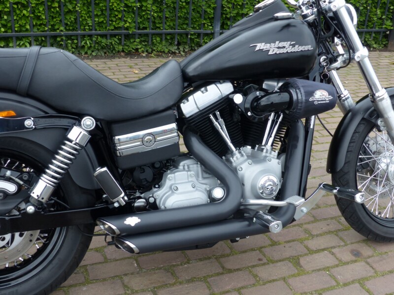 Street Bob 1600