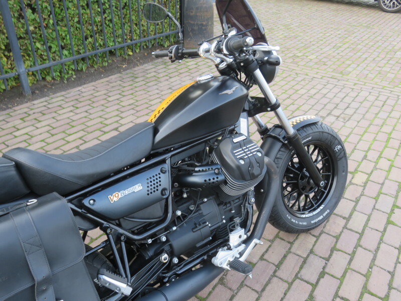 V9 bobber 