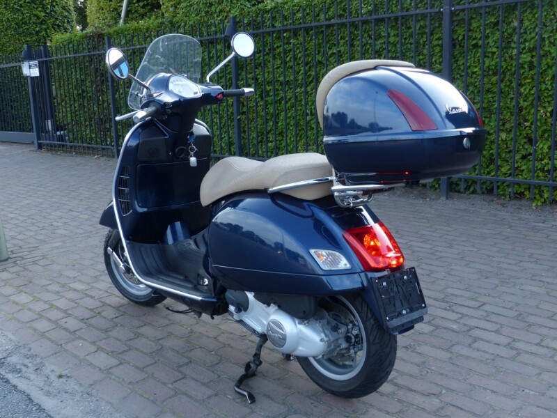 Vespa GTS 250