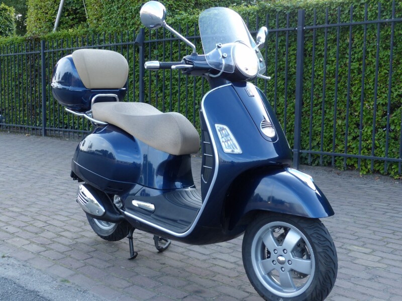 Vespa GTS 250