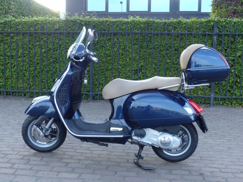 Vespa GTS 250