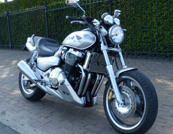 CB 1300 X4