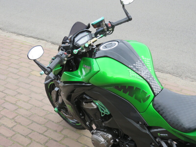 Z1000